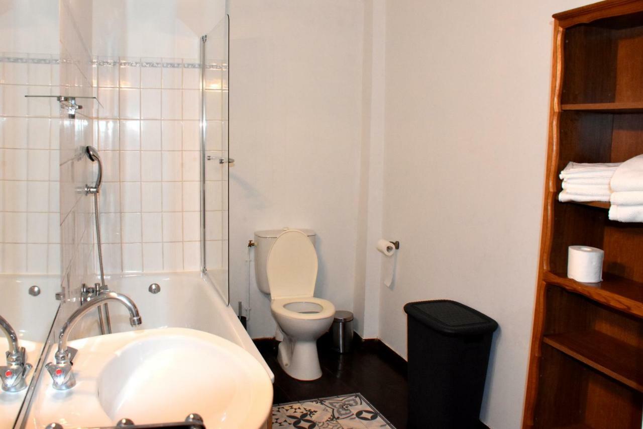 Le Midi 3 Apartment Trebes Bagian luar foto