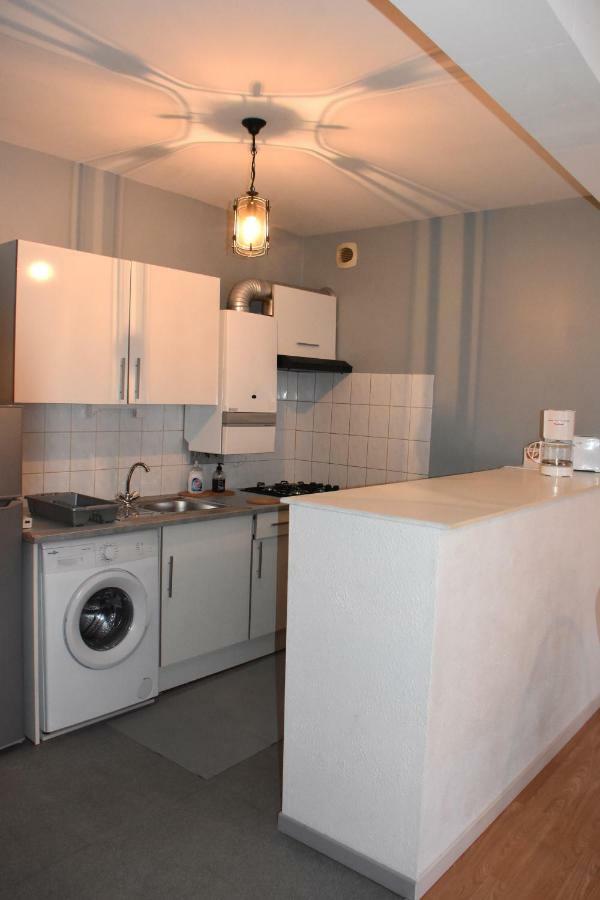 Le Midi 3 Apartment Trebes Bagian luar foto